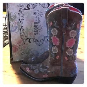 NIB Macie Jean Cowboy Boots